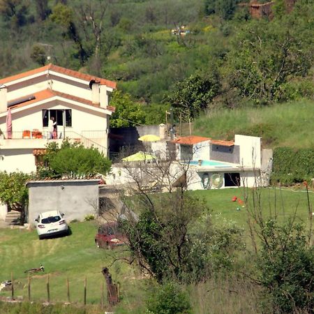 Retiro Na Natureza Casa Com Piscina Digueifel المظهر الخارجي الصورة