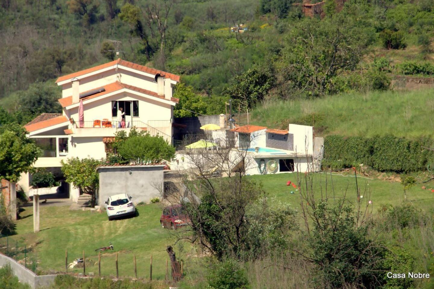 Retiro Na Natureza Casa Com Piscina Digueifel المظهر الخارجي الصورة